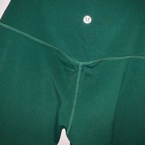 Evergreen lulu lemon aligns size 4